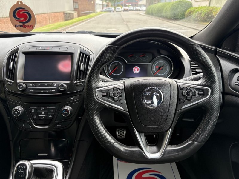 VAUXHALL INSIGNIA