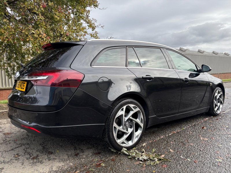 VAUXHALL INSIGNIA