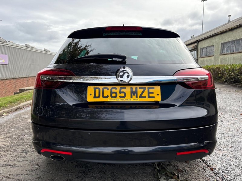 VAUXHALL INSIGNIA