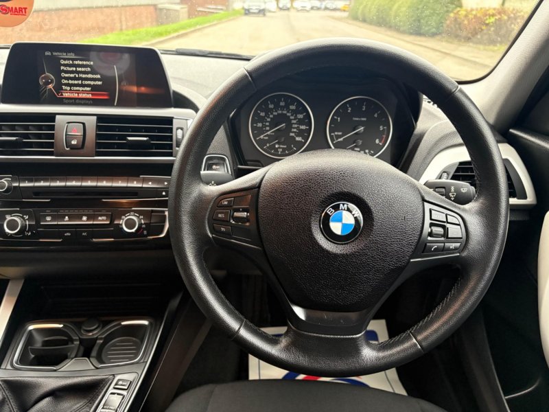 BMW 1 SERIES