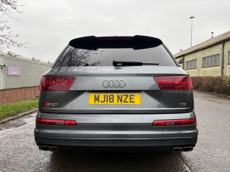 AUDI SQ7