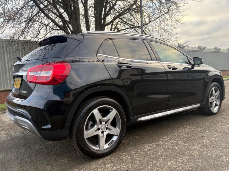 MERCEDES-BENZ GLA CLASS