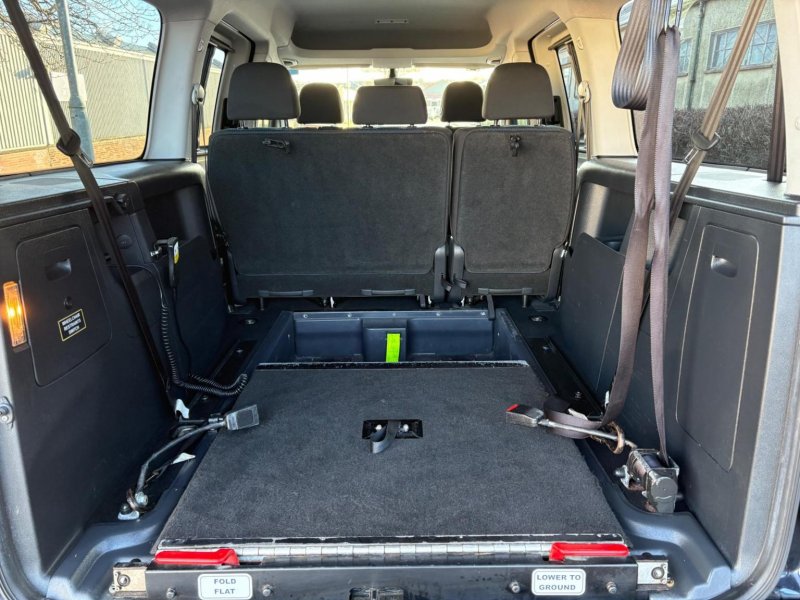 VOLKSWAGEN CADDY MAXI LIFE
