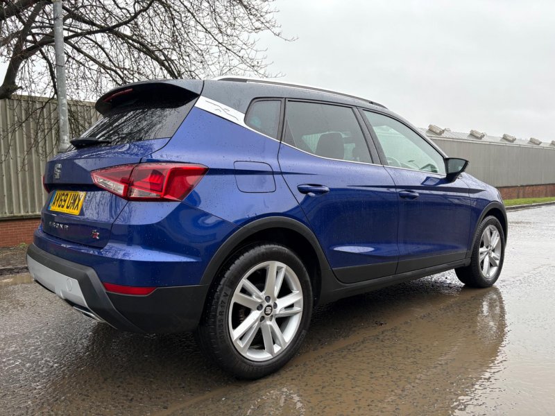 SEAT ARONA