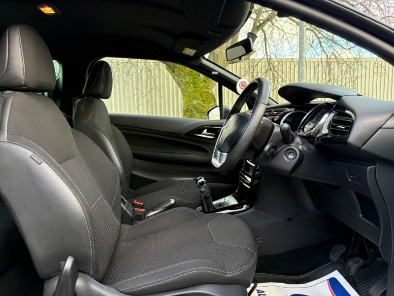 DS AUTOMOBILES DS 3