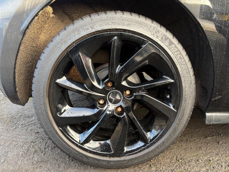 DS AUTOMOBILES DS 3