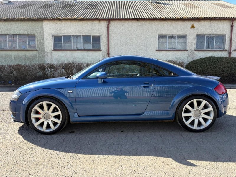 AUDI TT