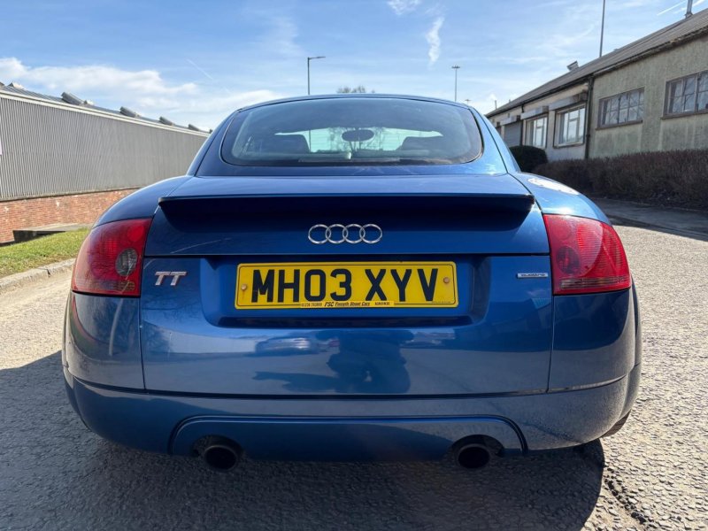AUDI TT