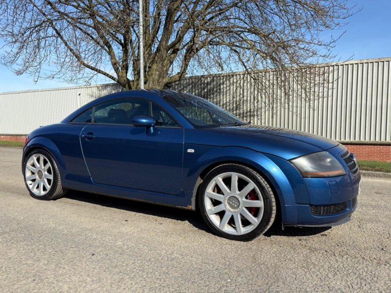 AUDI TT