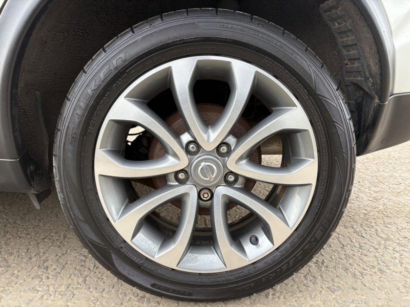 NISSAN JUKE