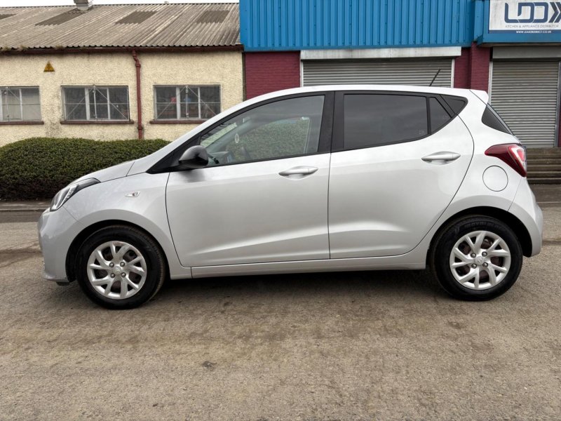 HYUNDAI I10