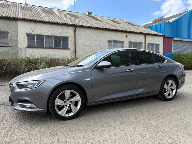 VAUXHALL INSIGNIA