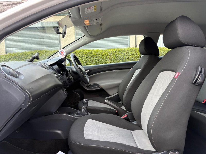 SEAT IBIZA
