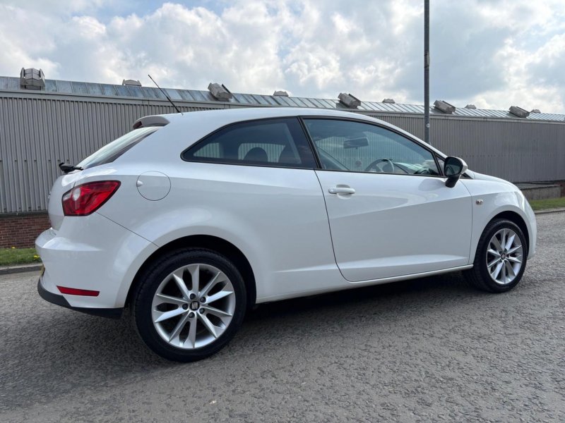 SEAT IBIZA
