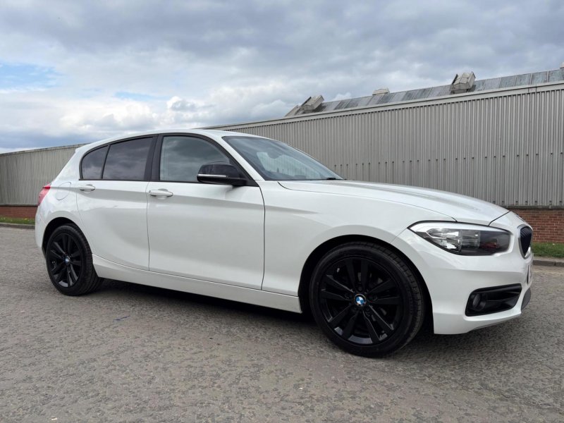 BMW 1 SERIES
