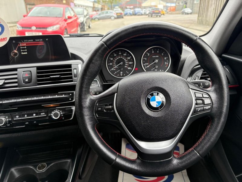 BMW 1 SERIES